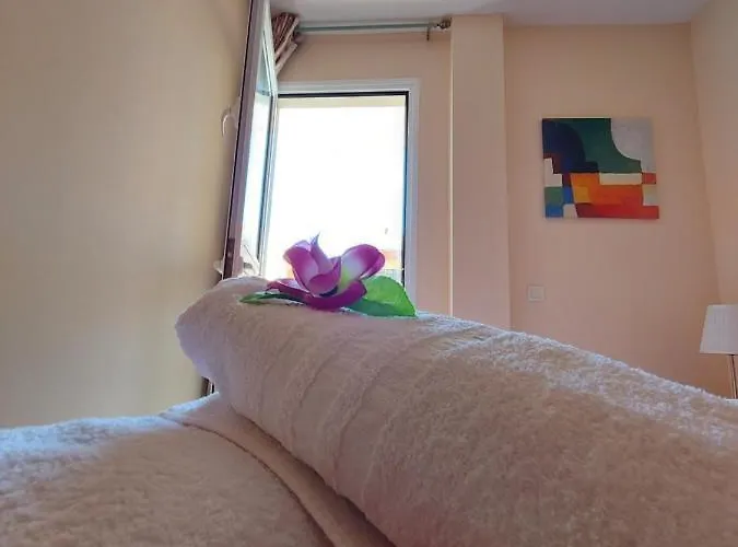 בית נופש Adeje House, 1 Bedroom Wifi Free *